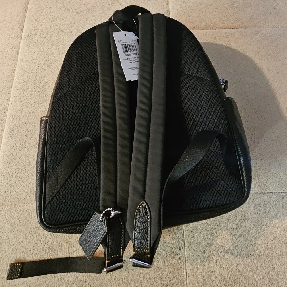 Coach backpack - Picture 2 of 5